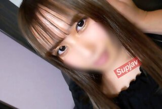 FC2PPV 3174027 [未经审查/露出脸部]美丽的女人！ “我开始对顽皮的事物感兴趣，那是我第一次尝试S○S。”