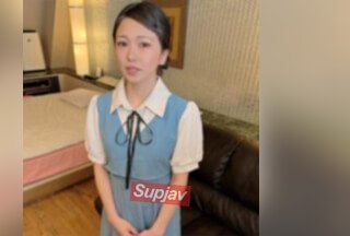 FC2PPV 3272858 身材苗条的19岁女孩，皮肤白皙，臀部漂亮。这个来自名牌大学的理科二年级女生，外表看似文静，实则有着传奇般的敏感！