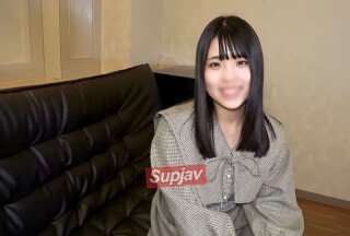 FC2PPV 3601920 [无] [Gonzo 390] 秘密镜头！与前当地偶像的业余视频！在她可爱的小嘴里射出大量精液后