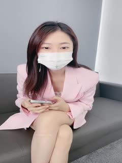 重磅！重庆某集团公司白领~【小兔丫丫】极度反差~刺激！ ~~✨✨✨--聊前男友打野战，在KTV做-692