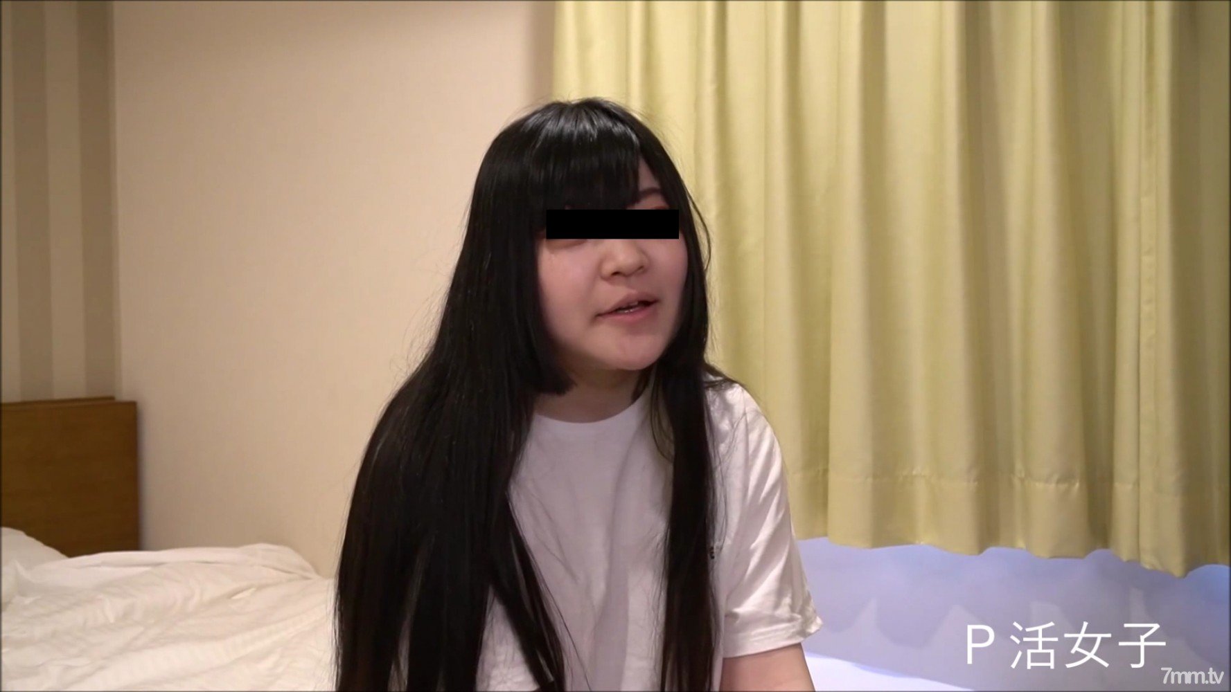 原始的Nakadashi！ 20岁 长发、斑点眼的职业学生，内心被操得生疼！