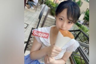 FC2PPV 3867921 一个认真而纯真的18岁女孩。我们去约会了，他说服了我，然后我们去了一家酒店。未经加工的插入后，拉布拉在剧烈的抽搐和高潮中达到高潮