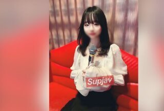 FC2PPV 3487330 [个人] 错过末班火车的漂亮女孩。她醉酒失忆时拍摄的性爱视频。一段视频记录了一名男子醒来后发现自己在她体内射精而引发的争吵。