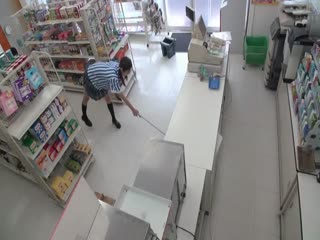 HUNTA-627 无保护的内裤拍摄！是故意的吗？ 2.我打工的便利店的女孩们都穿着制服。