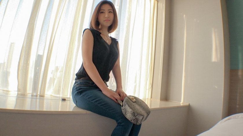 SIRO4110 【初拍】【调皮护士】【内心深处感觉很好……】「想被欺负……」这位报名的现役护士说道。当开关打开的时候，她就展现出淫荡的身材。网路应征AV→AV体验拍摄1192（乱伦）