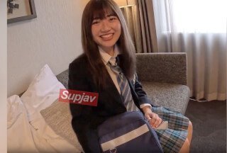 FC2PPV 3573190 长黑发，无辜女孩的第一次秘密性爱，她是如此顽皮，你无法从她可爱的外表想象到......