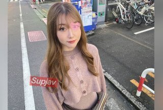 FC2PPV 3205948 [一周限定3480→1980] 为了得到新衣服，每天惩罚欺骗男人的苗条女人