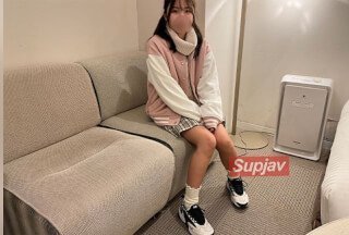 FC2PPV 3252066 *警告：立即删除*[露出全脸]妈妈和爸爸再次带着他们年幼的孩子。她还是那个天真，单纯，可爱的女孩。