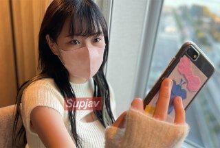 FC2PPV 3177573 [人气飙升] 在窗边和H罩杯巨乳炮友进行中出性爱，同时俯瞰下面的世界