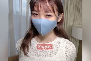 FC2PPV 3196658 适合所有男人！乙叶酱是一位娇小的美女。这位中年男子对这群人的风格和张开的双腿感到兴奋