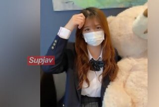 FC2PPV 3623053 【#92-2】来自乡村的纯真18岁少女菜月。在公共厕所里吞咽。 “我很抱歉”，她用巨大的鸡巴一次又一次地达到高潮