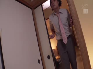 MIAA-204 湿润优雅的巨乳人妻是邻里协会的淫荡中出肉小便池永井玛丽亚