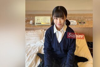 FC2PPV 3176596 18岁的Rin-chan看起来像Paruru！乞求射进肚子里