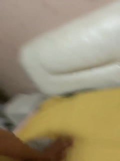 我靠！年轻貌美的女神被这畜生操哭了！ 【小乖乖不乖】！ ~~✨✨✨--，被他操哭了还不反抗，好伤心啊！ 003633