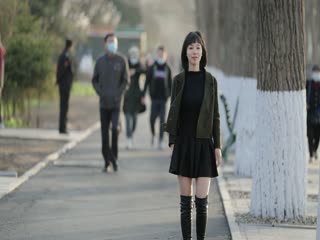 《最新流出☀️国模私拍》中国王牌唯美女体艺术摄影相约中国【短发韵味模特-英丽-裸身与着衣之间的反差对比】8K原档画质-4K