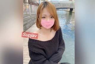 FC2PPV 3157666 [露脸_中出_吞精] 一位年轻的妻子在旅行中与陌生人放纵，不负责任地中出并被迫喝精液。