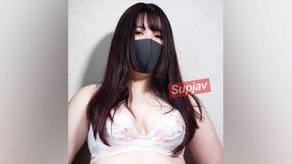 FC2PPV+3073912+【无码】【难以拍摄】杀死处女，精神不稳定的女孩。她用她那闪闪发亮的尖指甲刺激阴茎头，用力抚摸，让男人濒临潮水的边缘！作为回报，她对强制深喉感到愤怒，虽然拍摄很困难，但她还是通过握住并在里面射精成功播种