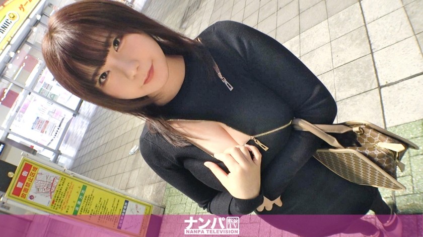 [无码破解]200GANA-2747 认真柔韧初次登场。 1846 泡妞亮胸！在酒店喝酒聊天时，酒洒在胸口…脱掉情色服装后，穿上吊袜带更情色！丰盈的乳量和最舒服的拥抱白皙丰满身体太让人受不了了！ ！ （花丸久留美）