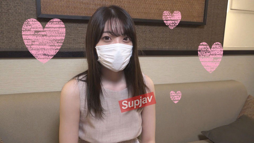 FC2PPV+1373210+★Rare☆看似清纯，实则色情！ 20岁的Fuka-chan，有着一头乌黑的头发和绝美的身材☆皮肤白皙，身材超棒！敏感的阴部受到电动按摩器的刺激♥顺从的口交导致完全勃起♥在剃光的阴部中进行原始性爱和大量中出♥[私人拍摄] *包括奖金！