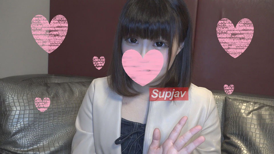 FC2PPV+1387346+★颜值爆表☆拥有萝莉系性格的20岁现役JD友音酱☆对于甜美的阴道性爱超级兴奋♥侵略性十足的丰富口交最棒♥被粗暴地操，在美丽的剃光阴道内射精♥【私下拍摄】※有福利！