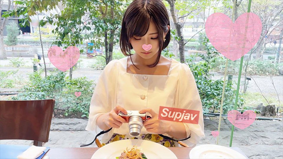 FC2PPV+2920717+★限时优惠价&额外福利★【屌爆了的已婚女人！ 】26岁Instagram人妻首次亮相。帅气老师的大屌用猛烈的活塞操毁小穴！ ！ [极度中出] + [是]
