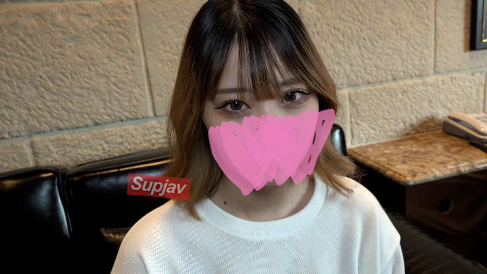 FC2PPV+4385030+★Bonus：无码阴道摄像机+♀100+SSS级超可爱苗条美女身材Kanna-chan再次中出性爱。我因为太需要钱，最后只好舔她的肛门……这真是一场悲剧。
