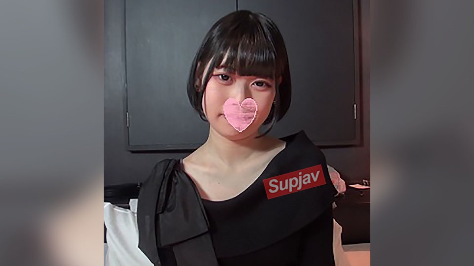 FC2PPV+4403172+165cm/D杯.一名 20 岁的女孩，在拉面店工作，热爱烹饪。这位年长女性并不是拉面品尝专家，但却是口交品尝专家。她用未成熟的鸡巴一次又一次地达到高潮！中出阴道深处！评论奖金/色情口交和嘴射！