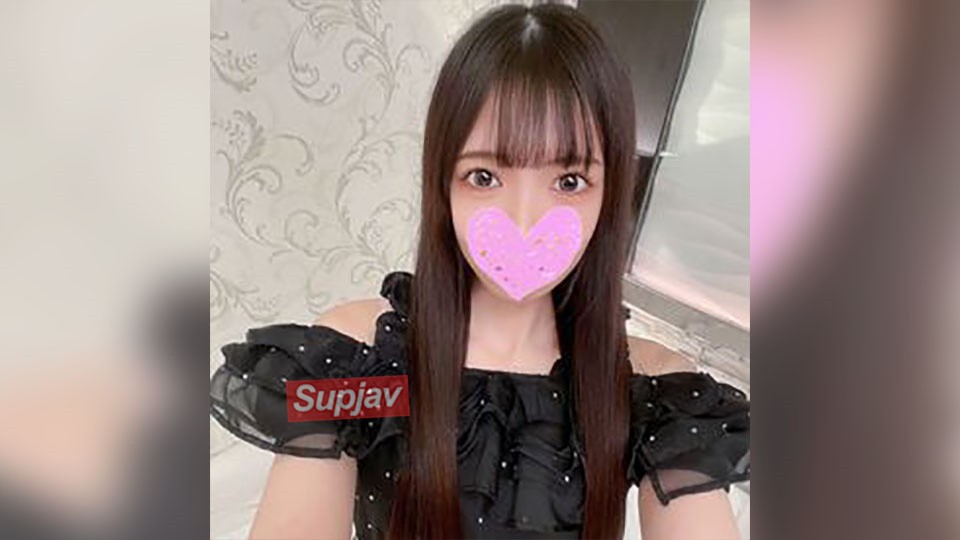 FC2PPV 4747789 [无码] 长发乌黑，清爽外貌的偶像级美人！[19岁] 性欲旺盛的苗条美女，穿着休闲装，纯粹的中出！！