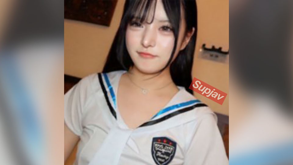 FC2PPV 4744116 [无码] 黑发白皙美少女！白色水手服撩人心弦！白皙女人最棒！吞咽中出。*额外高清