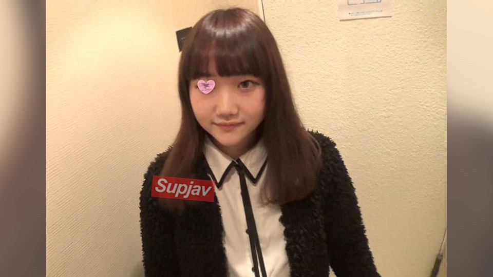 FC2PPV 4602824 【不，单独拍摄】插进18岁可爱少女的毛茸茸小穴里！很紧，马上就射了……【高清有加成】
