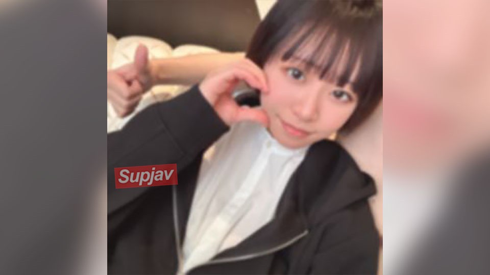 FC2PPV 4671131 [2作品] H.M.E.Squirt！大量喷水！大阴蒂♡纯情的桃酱。深喉口交后，她袒露了自己的本能并乞求中出性爱。