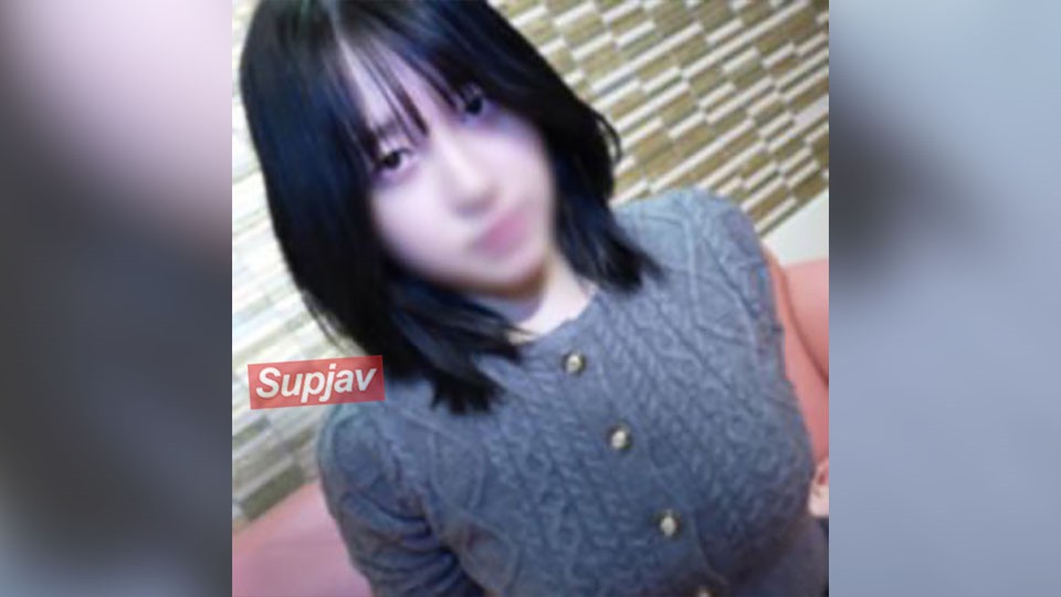 FC2PPV 4671391 【初拍】演出中舞跳得这么好的女孩被偷拍了。她因一位老男人的阴茎而怀孕。