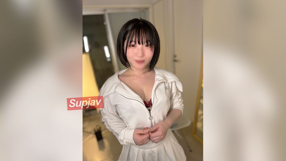 FC2PPV 4669608 990积分到第9名！！ *大明治21岁白肤F杯JD笑容可爱P活跃女儿油压按摩让她感觉自己处于抽搐高潮并被射中