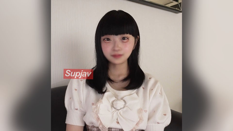 FC2PPV 4669808 990分直到5/8♡18岁未发育的女儿。 “我想和你在一起”——给甜心男人授精，给他湿漉漉的服务♡