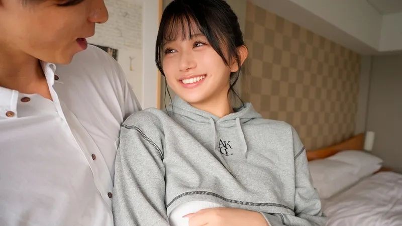 S-Cute 5699 害羞的漂亮女孩太爱自慰了 S-Cute – Karin #1