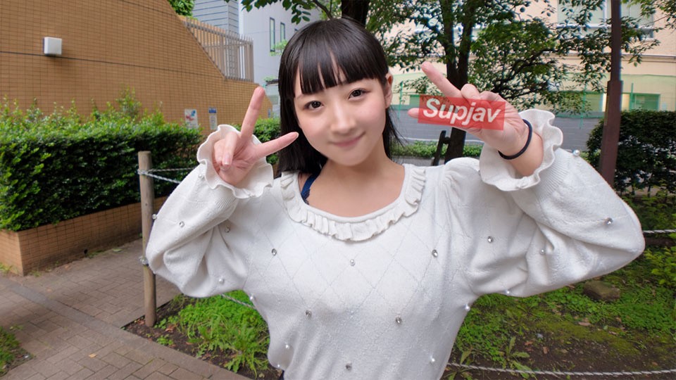 FC2PPV 4719578 到1号为止990积分！【初次】导演x20岁女大学生“这也是训练的一部分吗？？”纯情少女成为变态导演的猎物……