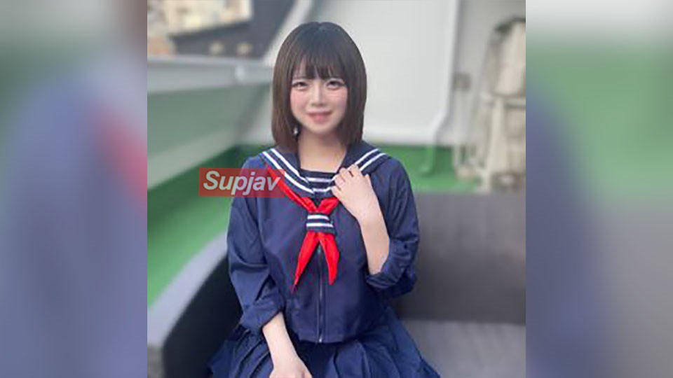 FC2PPV 4724520 *仅限今天半价露脸！！【沉床】与隐藏的神胸上班族进行Cosplay性爱，3秒即可潮吹。工作很辛苦，但她的小穴湿滑。